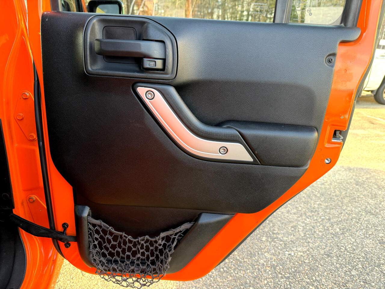 Jeep Wrangler Unlimited 4WD 4dr Sahara 2012