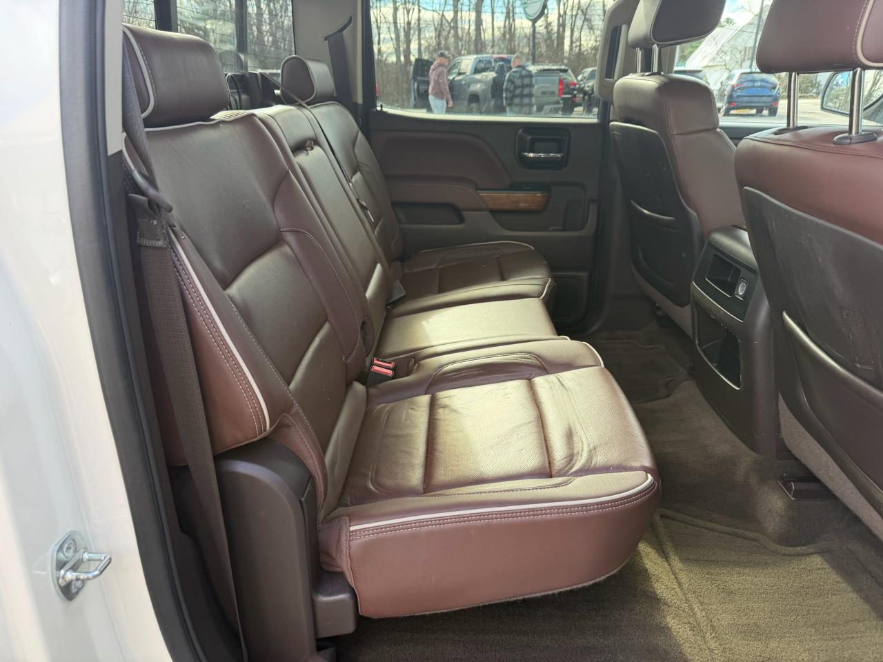 Chevrolet Silverado 1500 4WD Crew Cab 143.5" High Country 2014