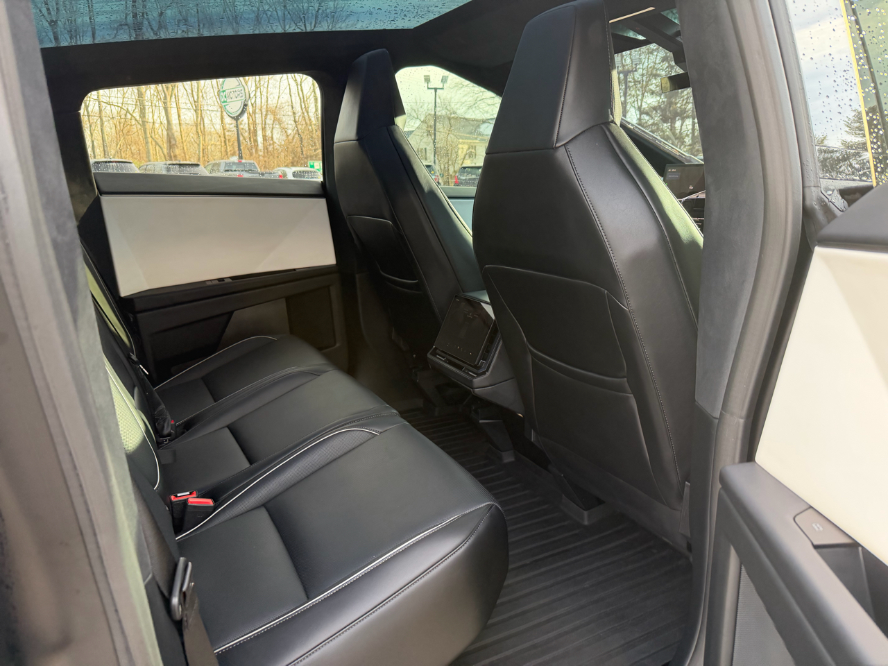 Tesla Cybertruck AWD 2024