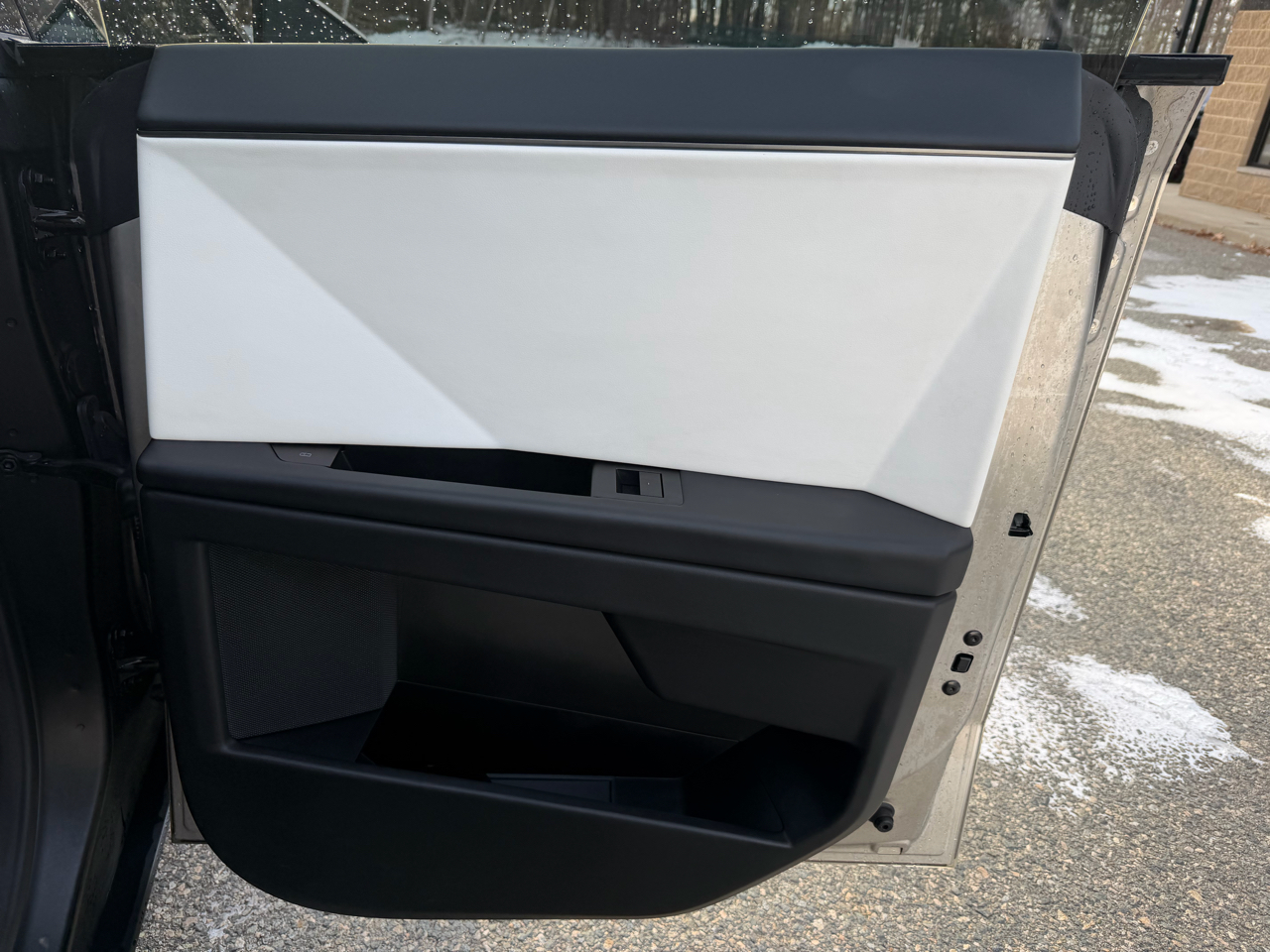 Tesla Cybertruck AWD 2024