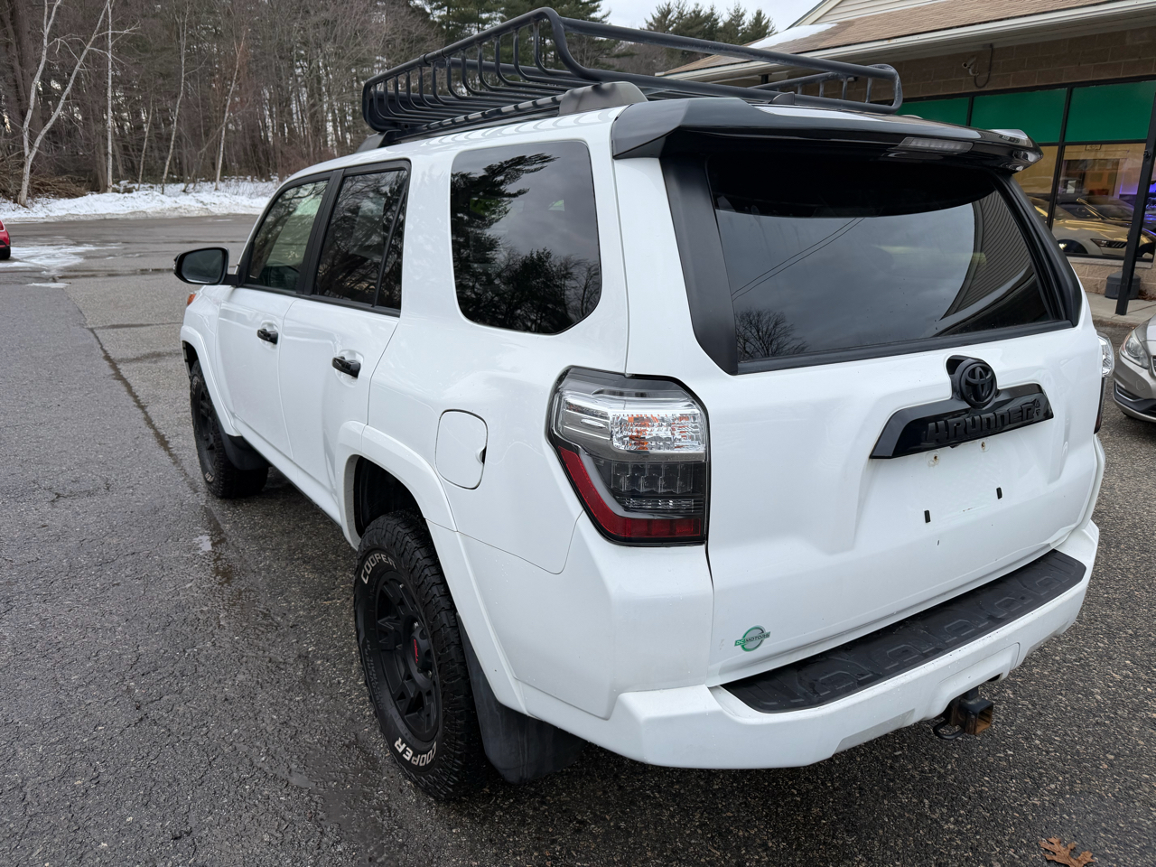 Toyota 4Runner Venture 4WD (Natl) 2021