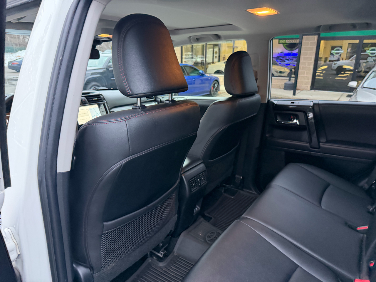 Toyota 4Runner Venture 4WD (Natl) 2021