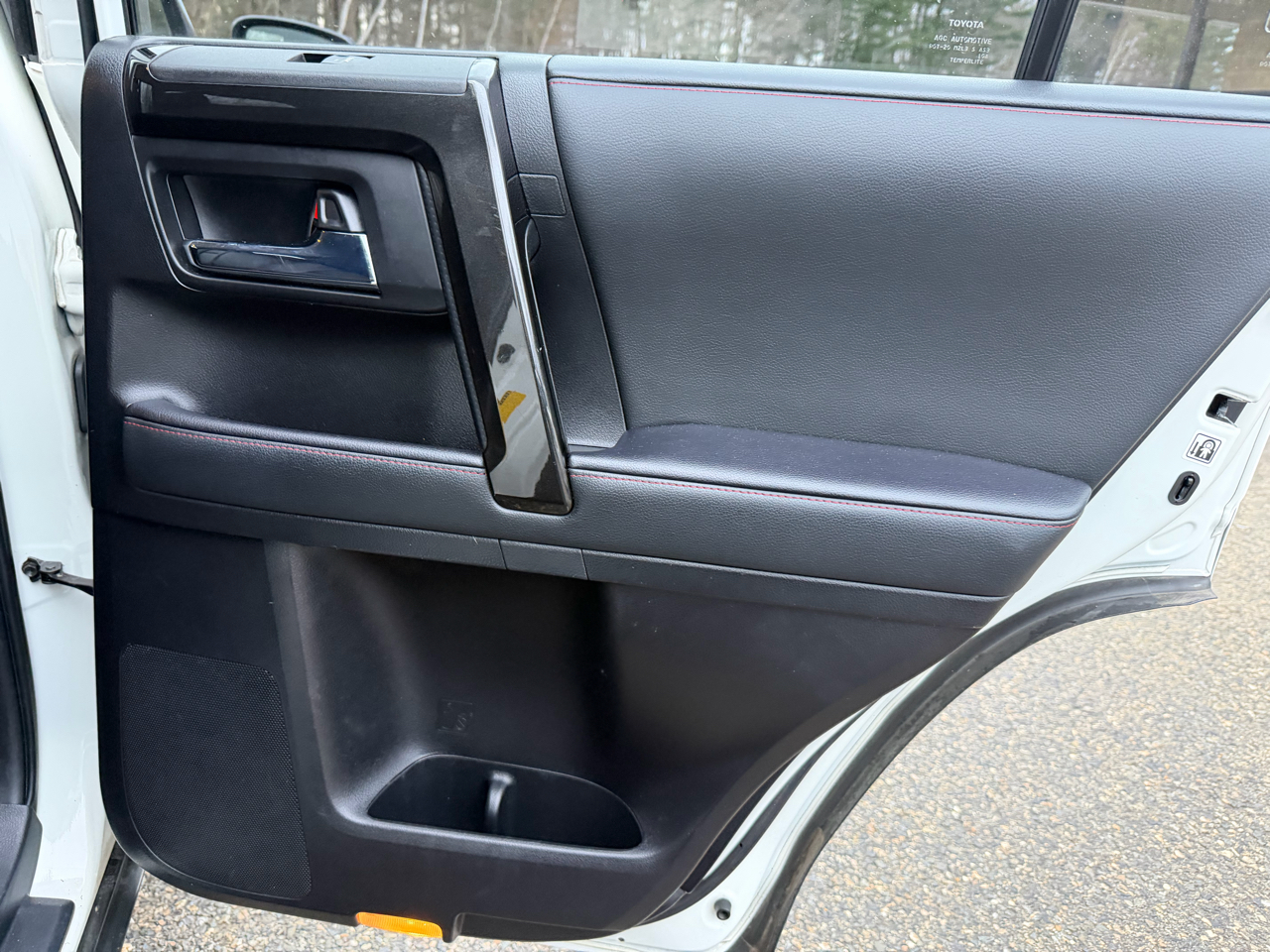 Toyota 4Runner Venture 4WD (Natl) 2021