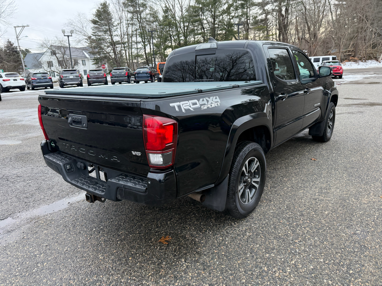 Toyota Tacoma TRD Off Road Double Cab 5' Bed V6 4x4 MT (Natl) 2018