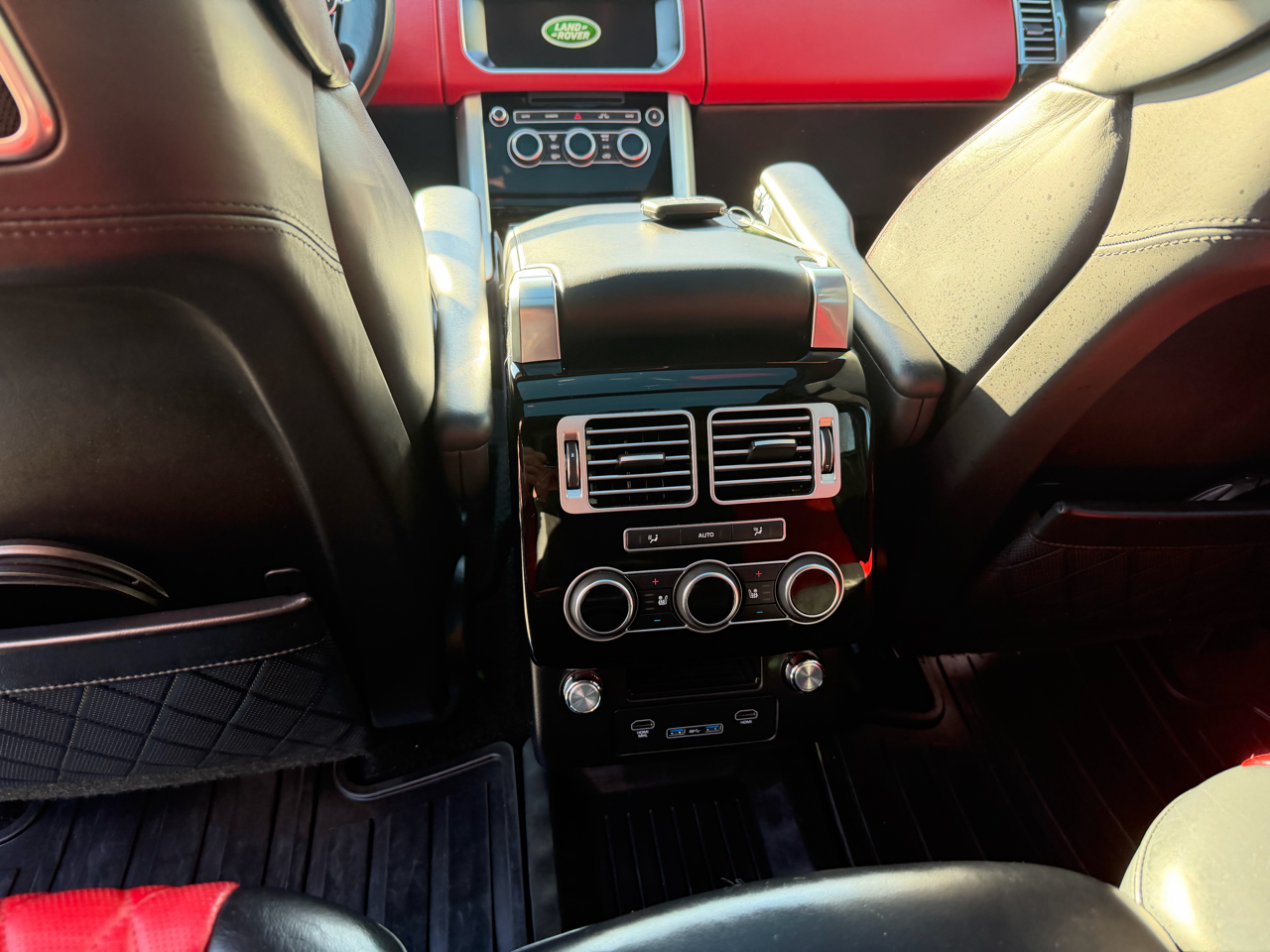 Land Rover Range Rover V8 Supercharged SV Autobiography Dynamic SWB 2017