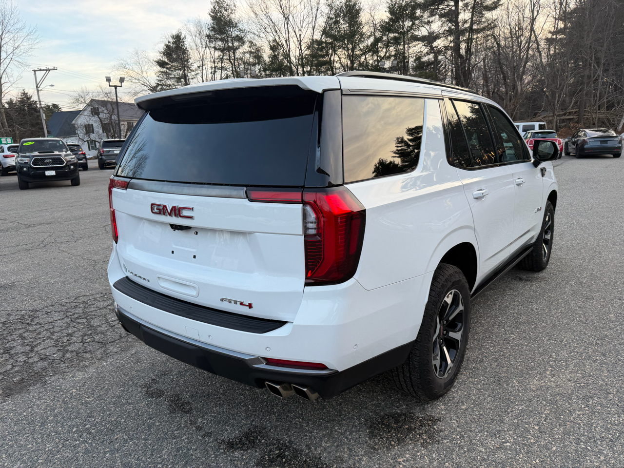 GMC Yukon 4WD 4dr AT4 2025