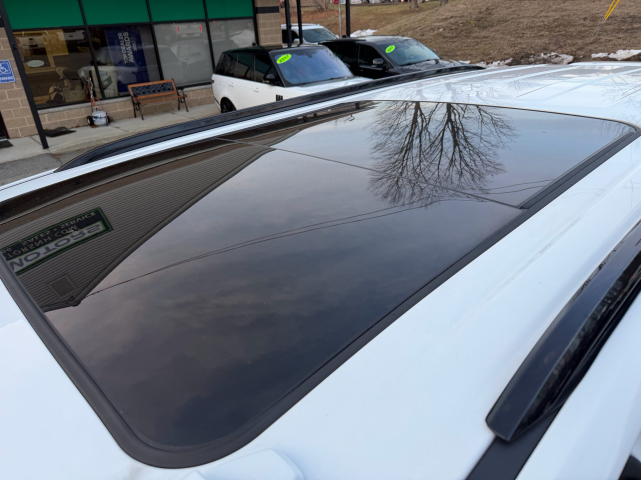 GMC Yukon 4WD 4dr AT4 2025