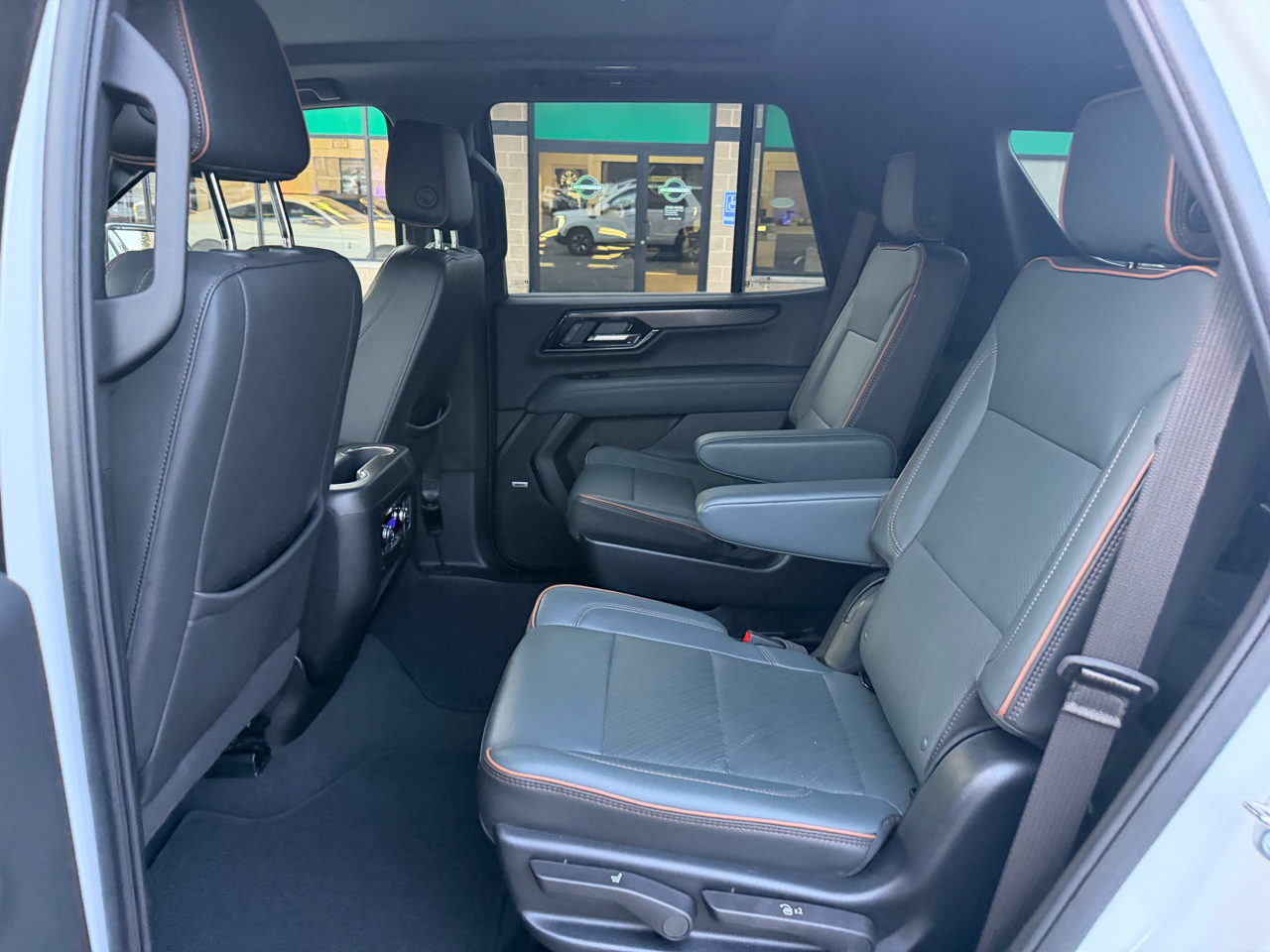 GMC Yukon 4WD 4dr AT4 2025