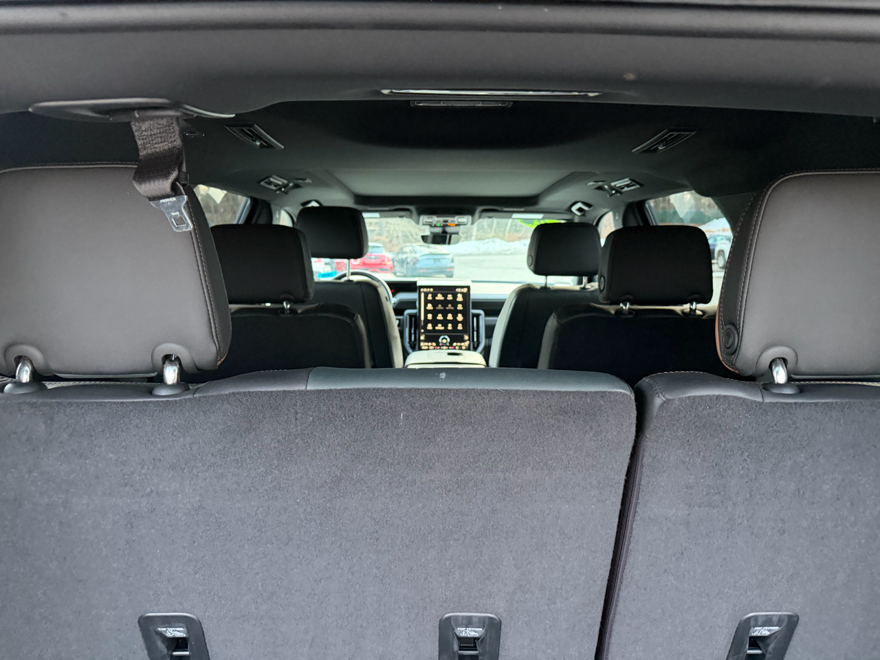 GMC Yukon 4WD 4dr AT4 2025