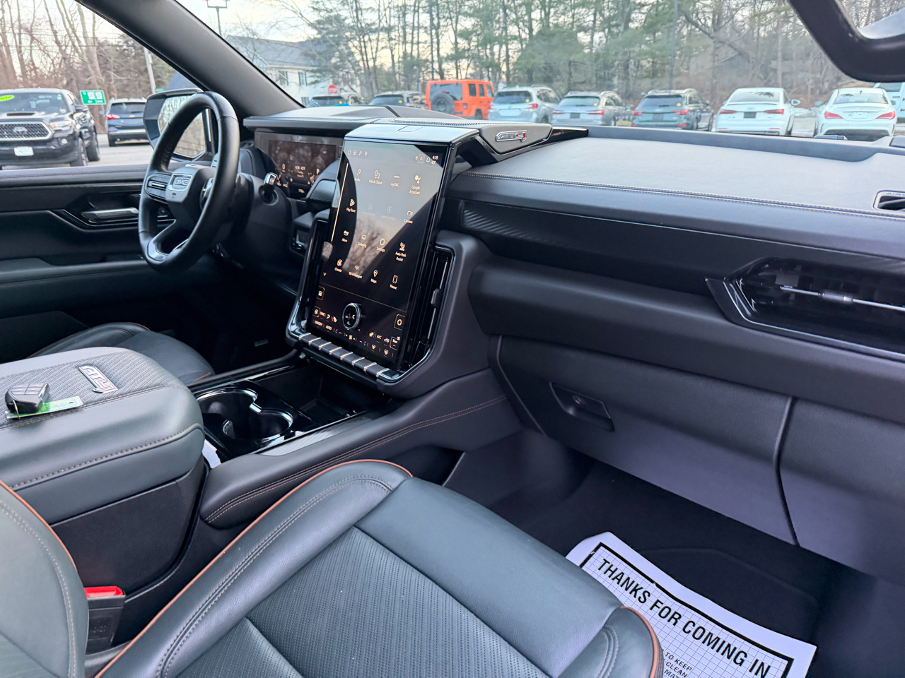 GMC Yukon 4WD 4dr AT4 2025