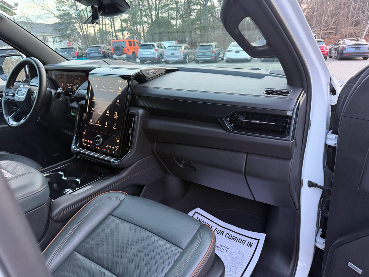 GMC Yukon 4WD 4dr AT4 2025