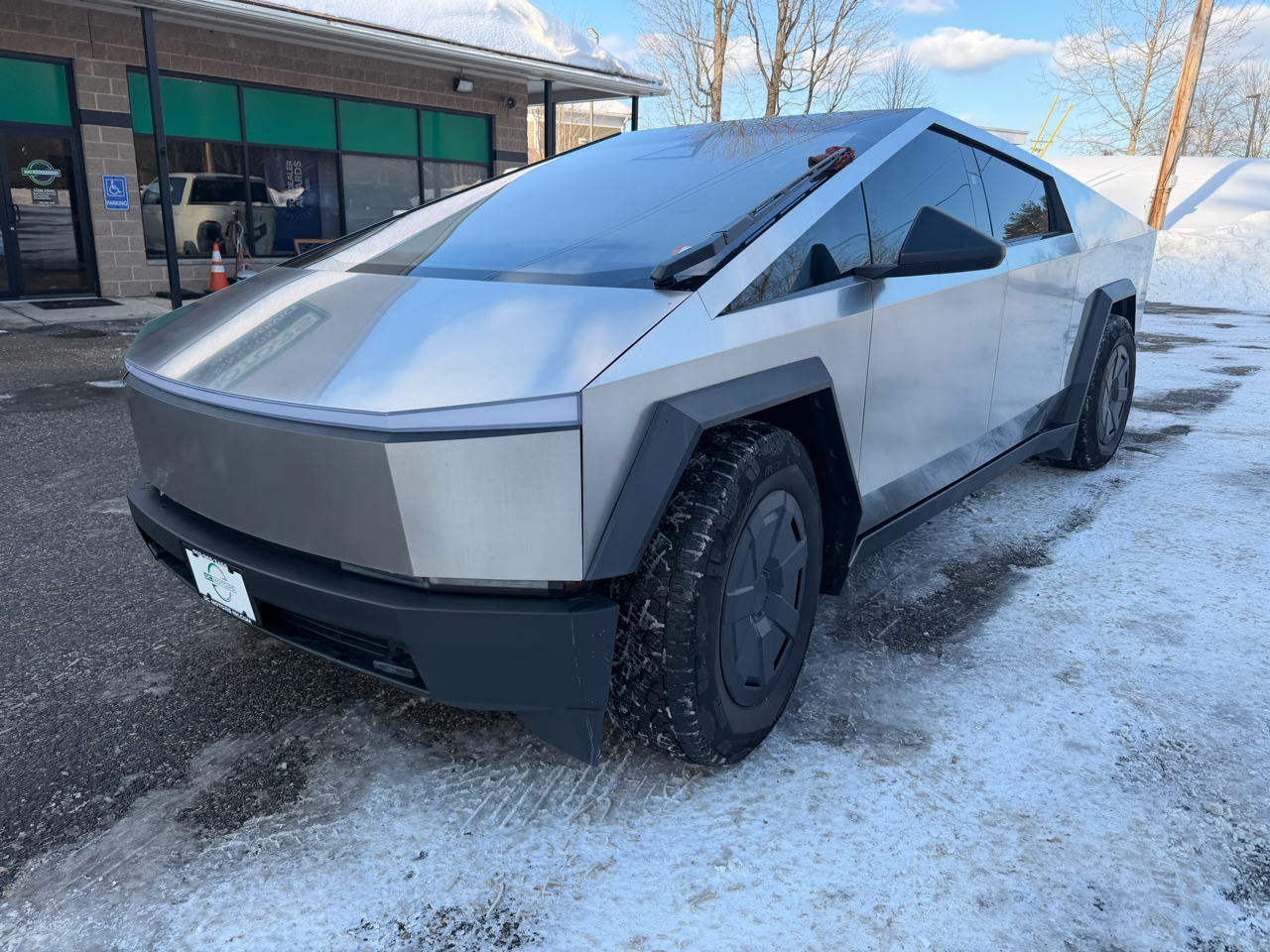 Tesla Cybertruck AWD 2025