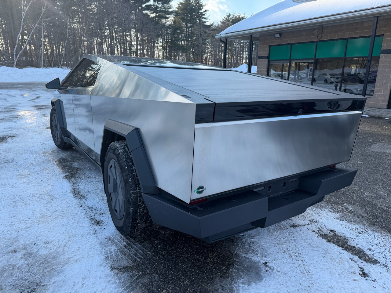 Tesla Cybertruck AWD 2025