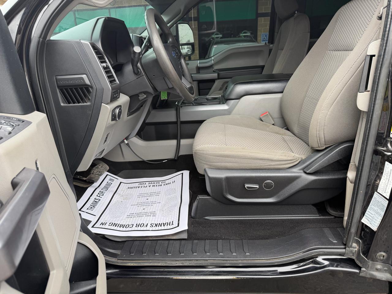 Ford Super Duty F-350 SRW XLT 4WD SuperCab 6.75' Box 2019