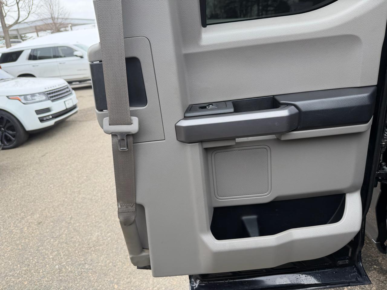 Ford Super Duty F-350 SRW XLT 4WD SuperCab 6.75' Box 2019