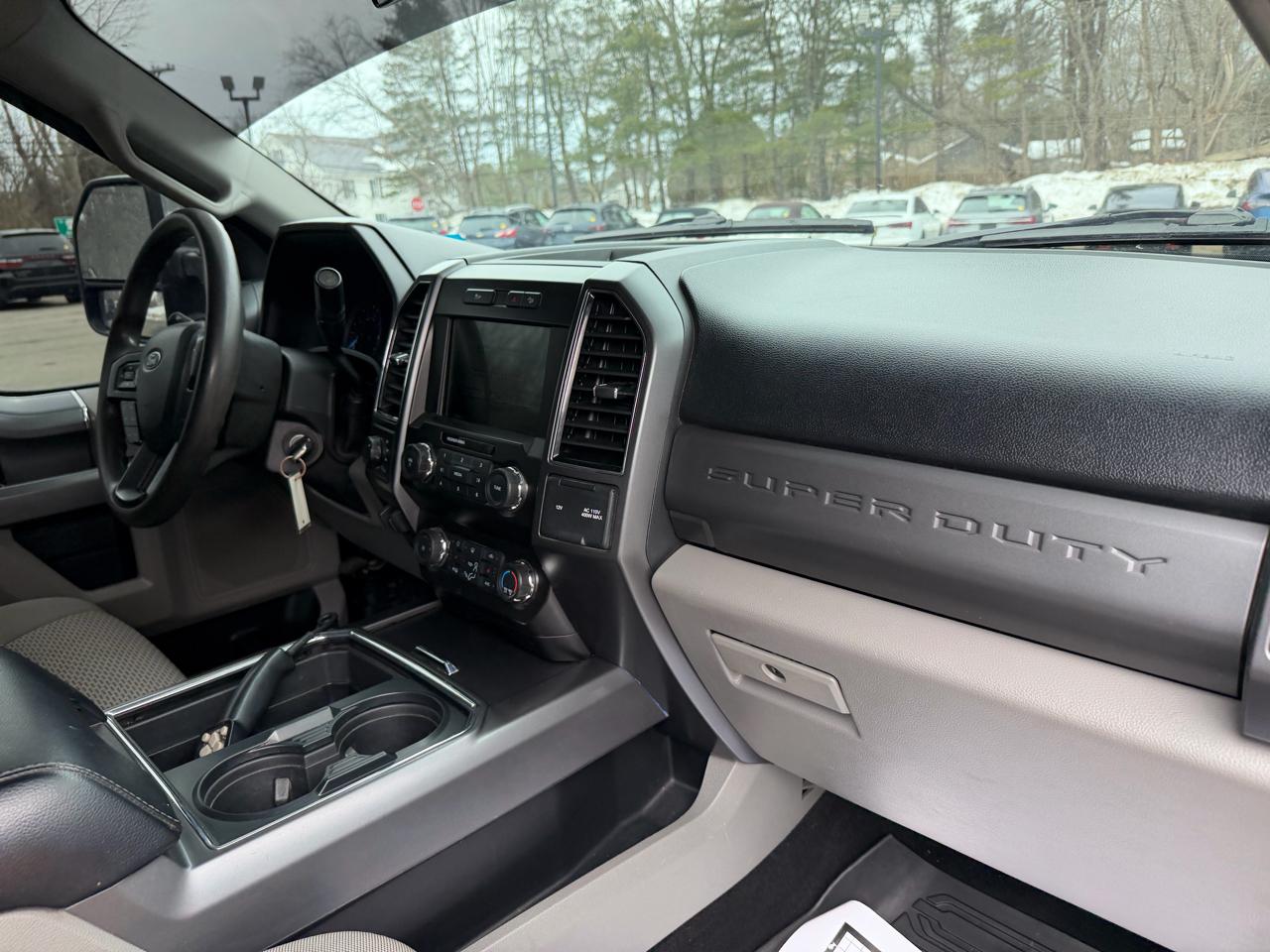 Ford Super Duty F-350 SRW XLT 4WD SuperCab 6.75' Box 2019