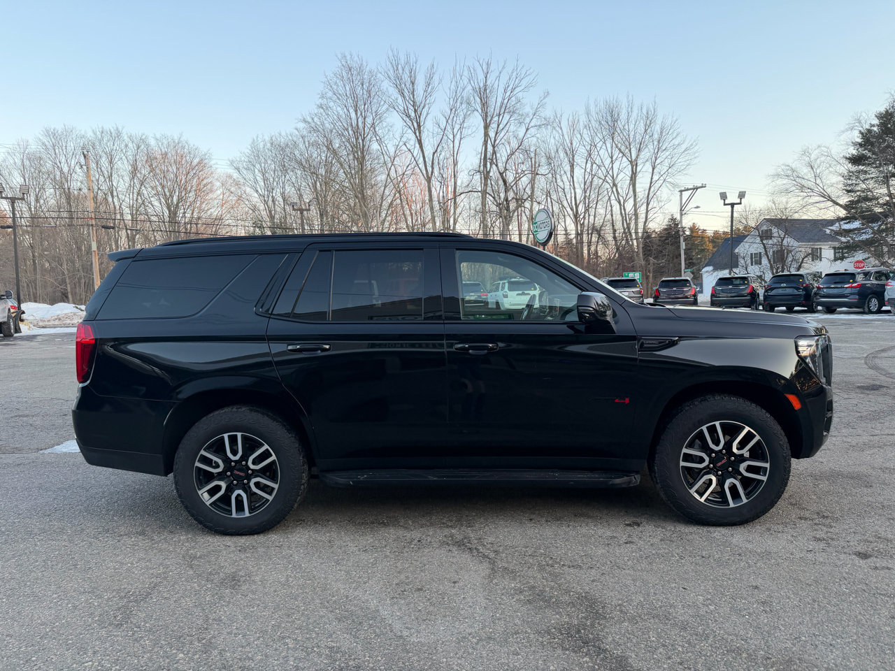 GMC Yukon 4WD 4dr AT4 2023