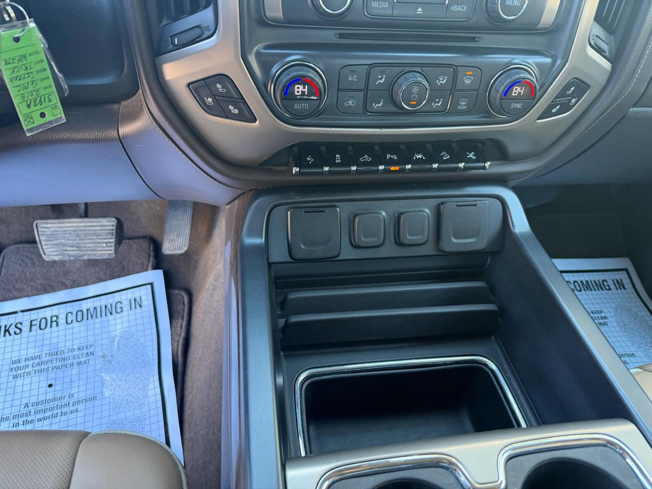 GMC Sierra 1500 4WD Crew Cab 143.5" Denali 2018