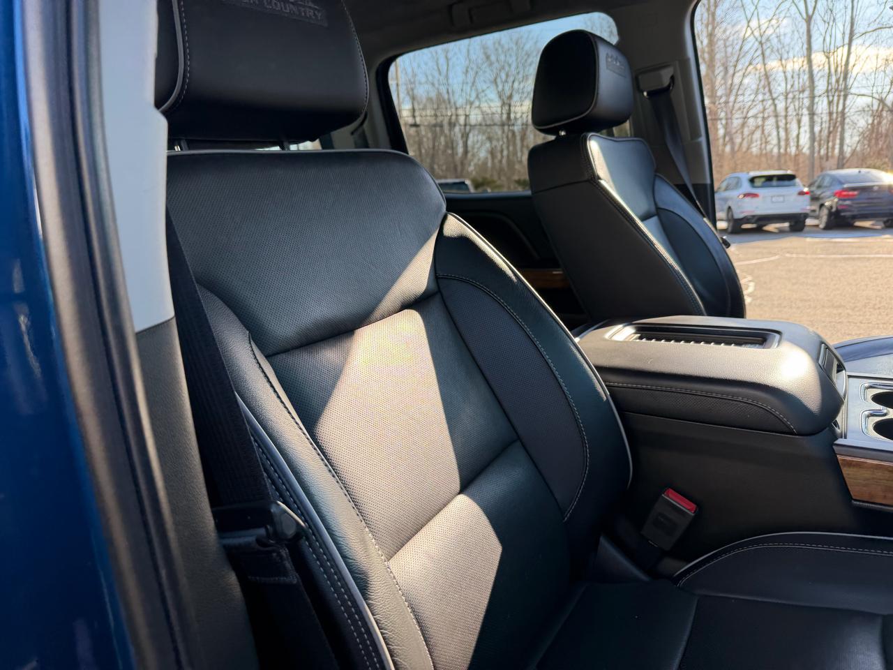 Chevrolet Silverado 2500HD 4WD Crew Cab 153.7" High Country 2019