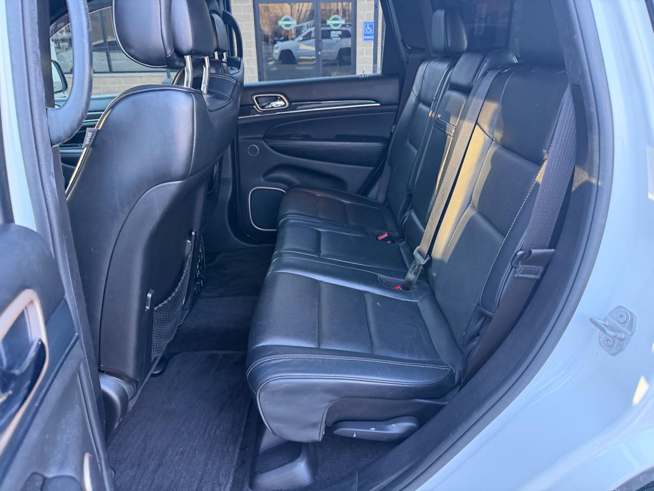 Jeep Grand Cherokee 4WD 4dr Overland 2016