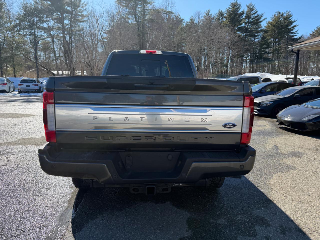 Ford Super Duty F-350 SRW Platinum 4WD Crew Cab 6.75' Box 2017