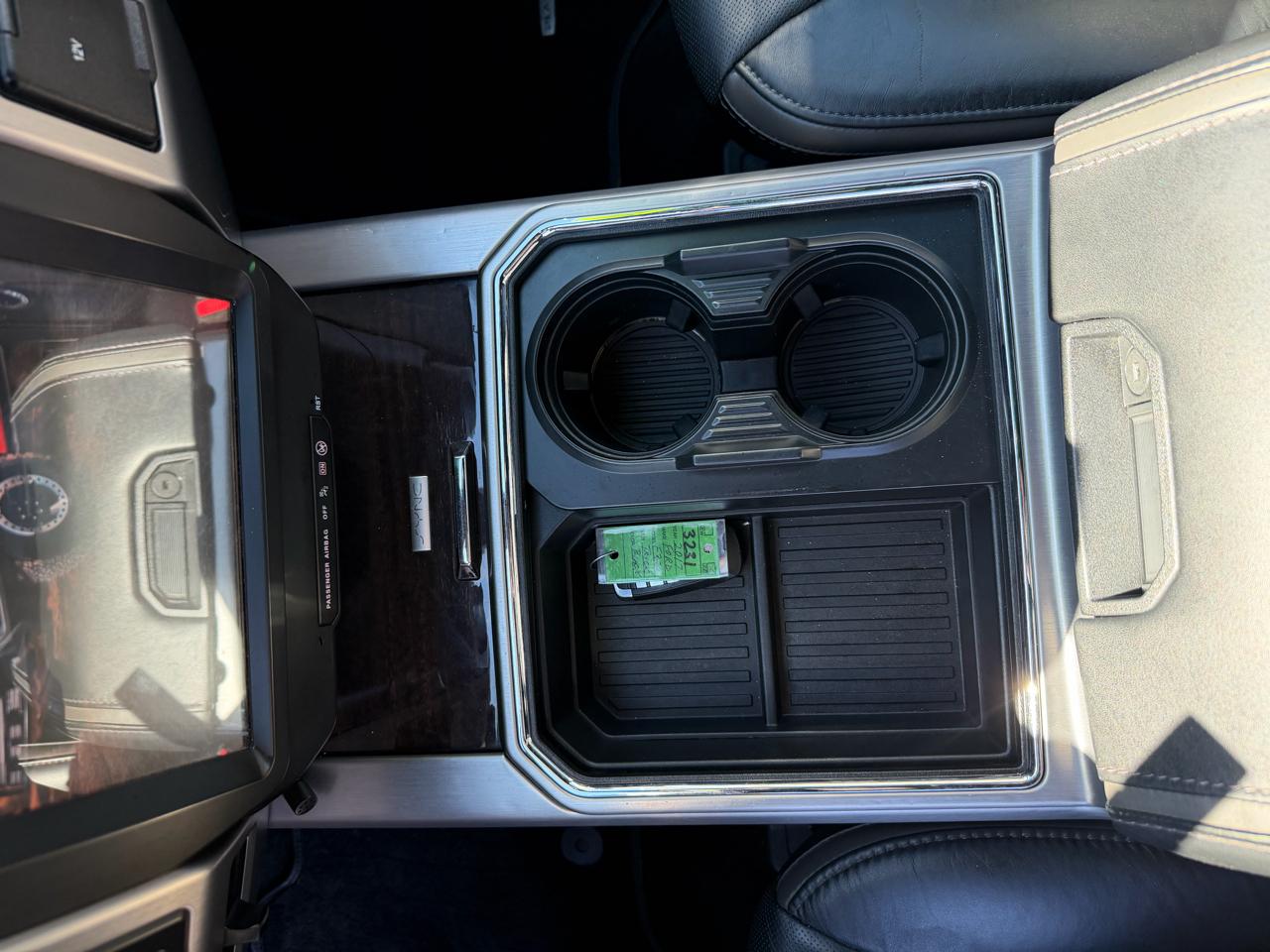 Ford Super Duty F-350 SRW Platinum 4WD Crew Cab 6.75' Box 2017