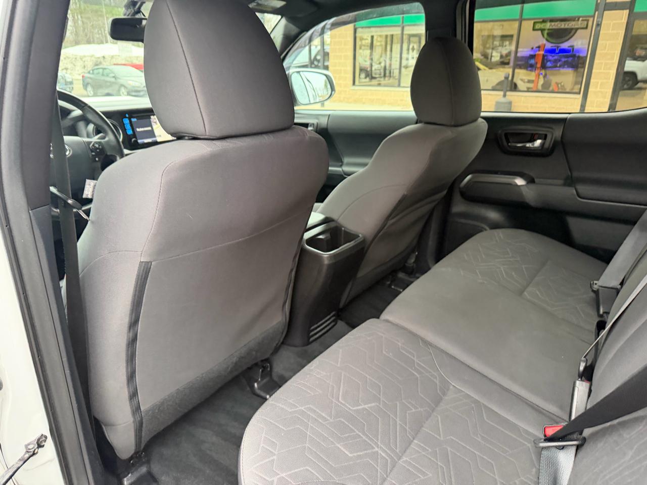 Toyota Tacoma 4WD Double Cab V6 AT TRD Sport (Natl) 2016