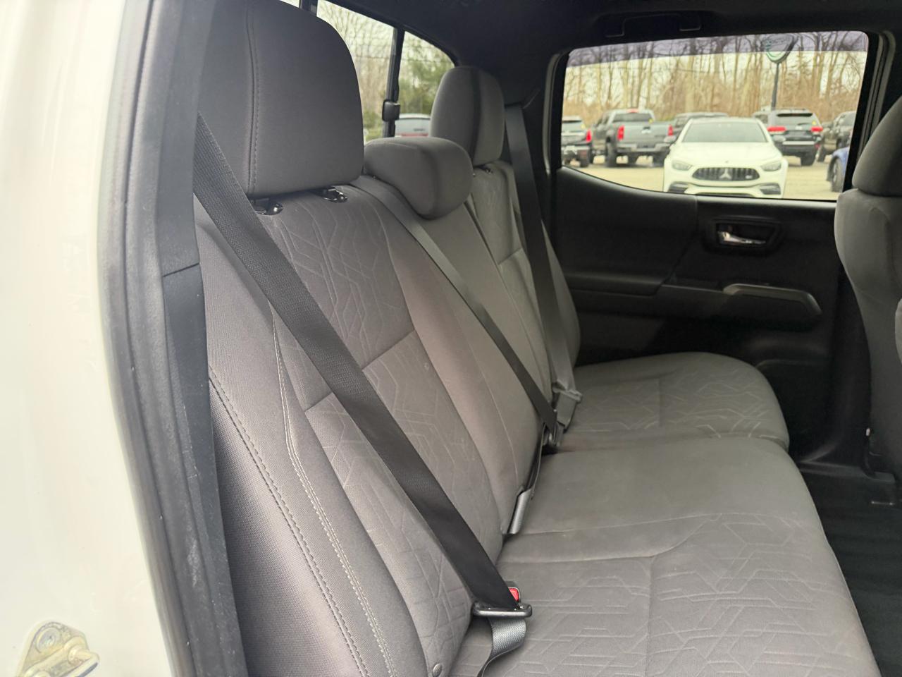 Toyota Tacoma 4WD Double Cab V6 AT TRD Sport (Natl) 2016