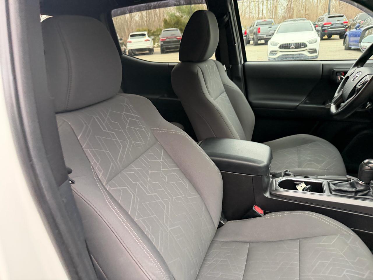 Toyota Tacoma 4WD Double Cab V6 AT TRD Sport (Natl) 2016