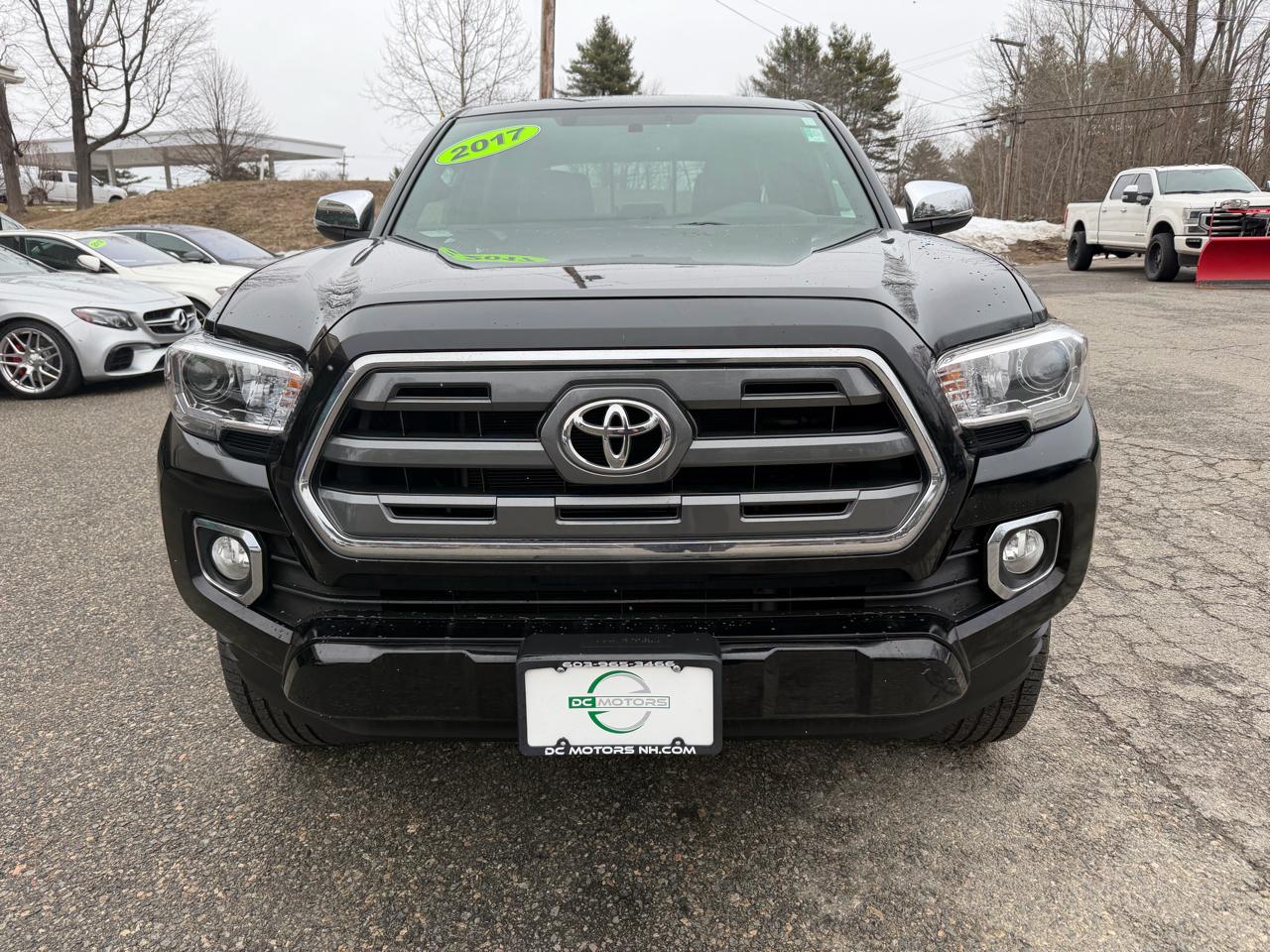 Toyota Tacoma Limited Double Cab 5' Bed V6 4x4 AT (Natl) 2017