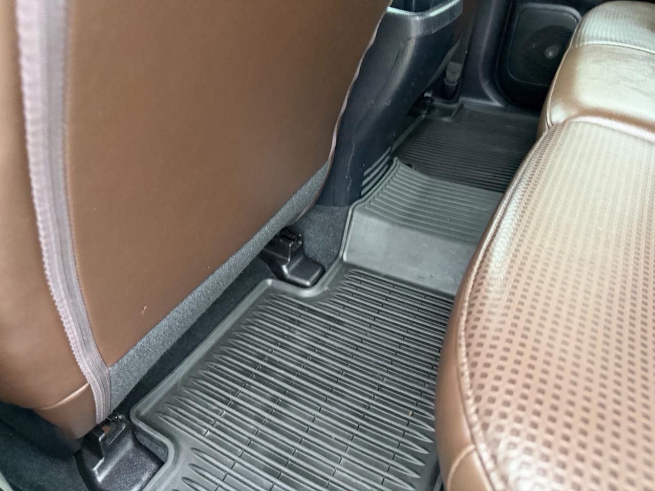 Toyota Tacoma Limited Double Cab 5' Bed V6 4x4 AT (Natl) 2017