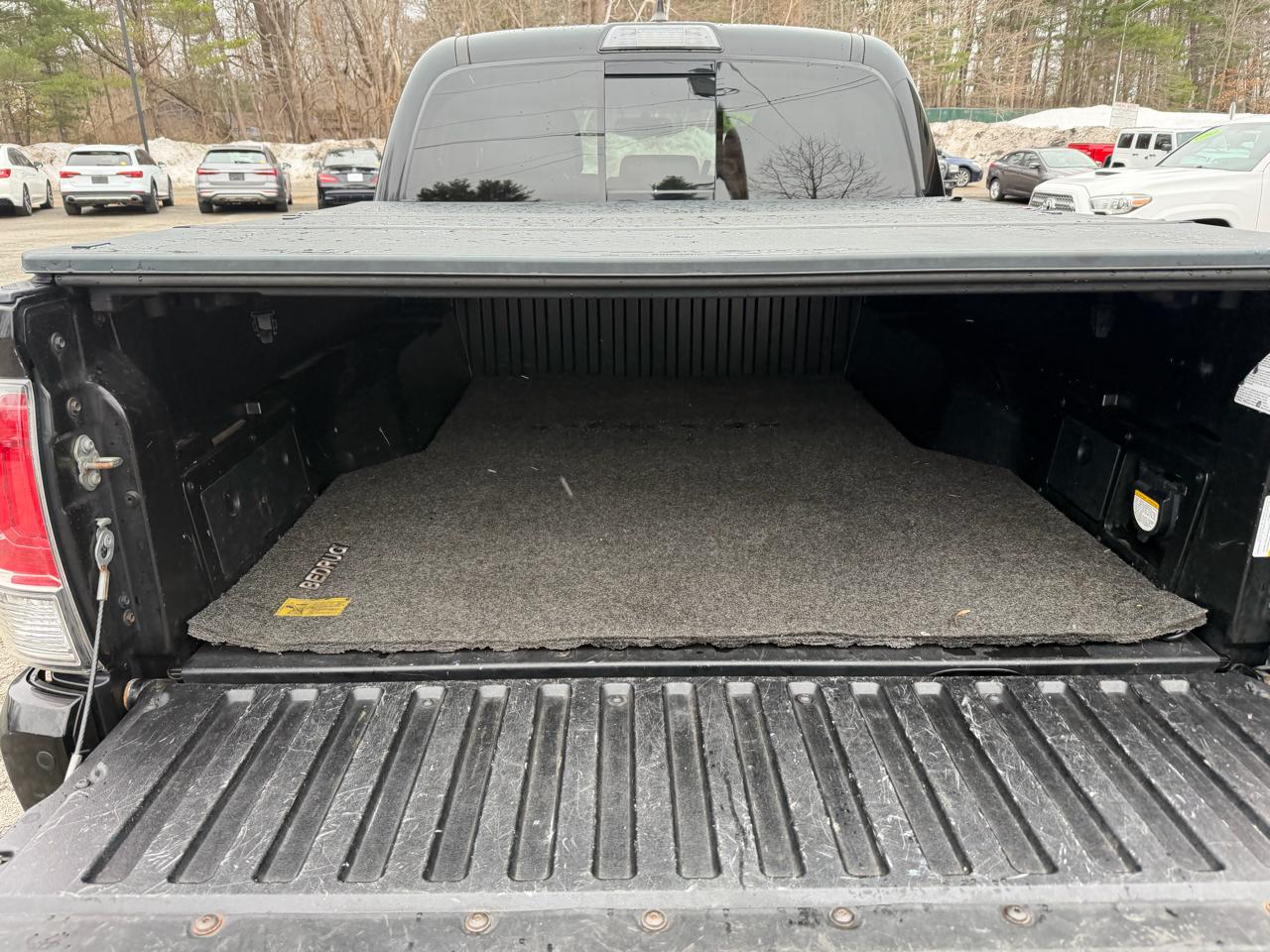 Toyota Tacoma Limited Double Cab 5' Bed V6 4x4 AT (Natl) 2017