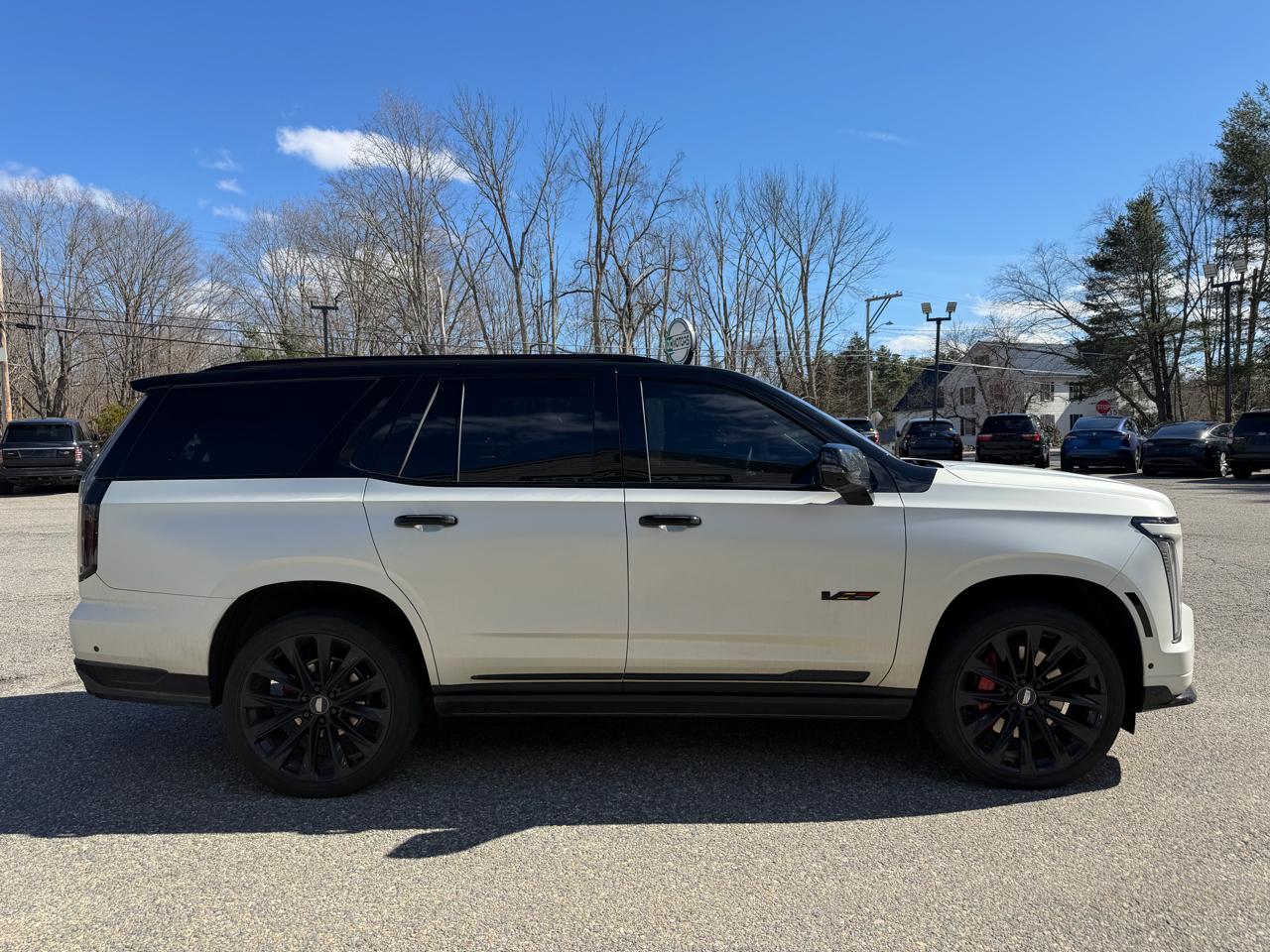 Cadillac Escalade AWD 4dr V-Series 2025