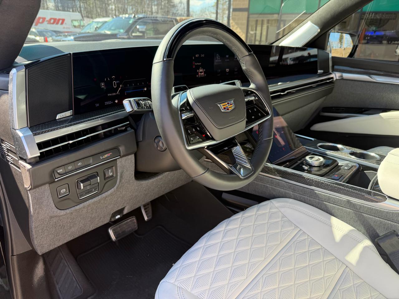 Cadillac Escalade AWD 4dr V-Series 2025