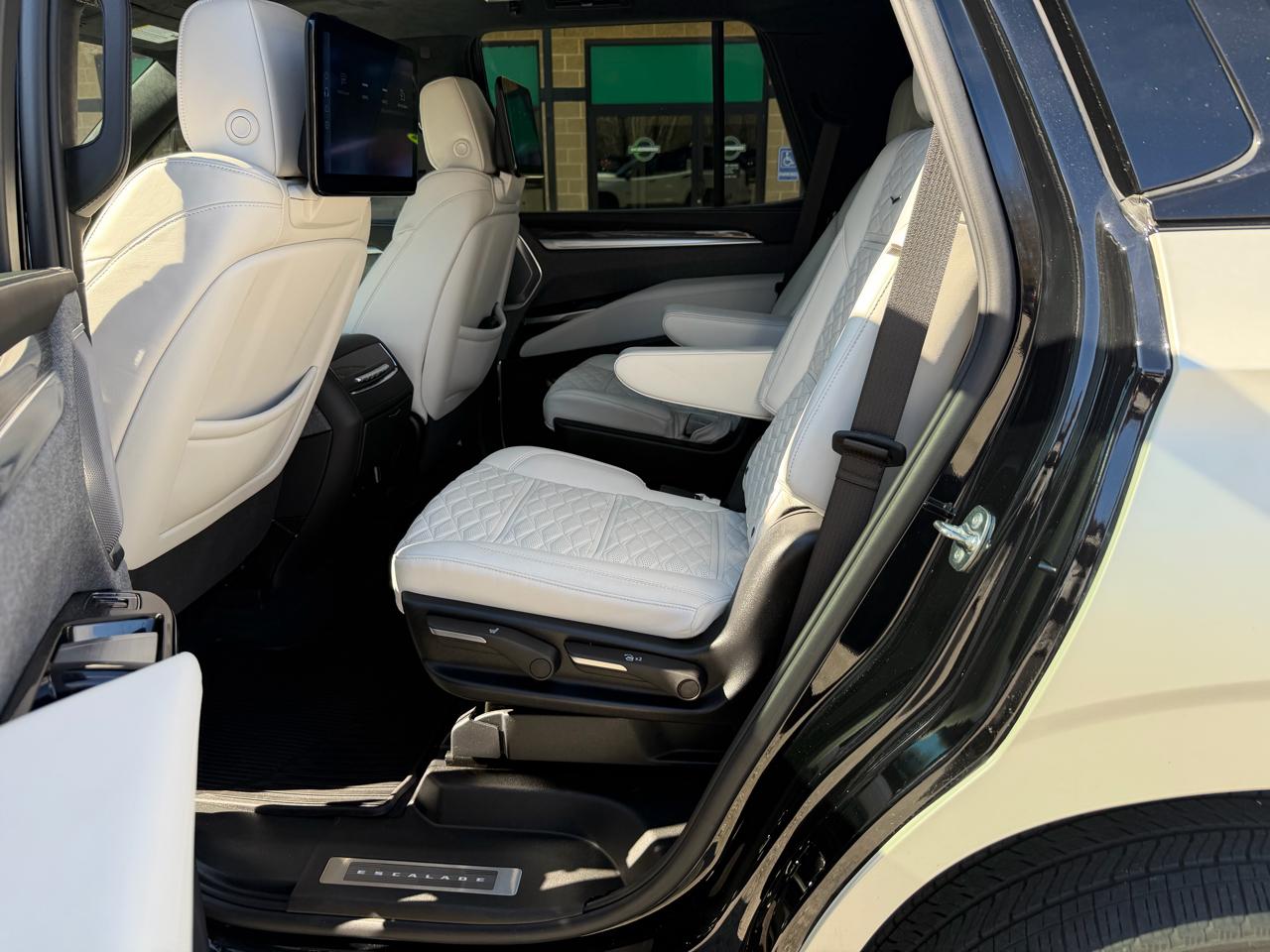 Cadillac Escalade AWD 4dr V-Series 2025