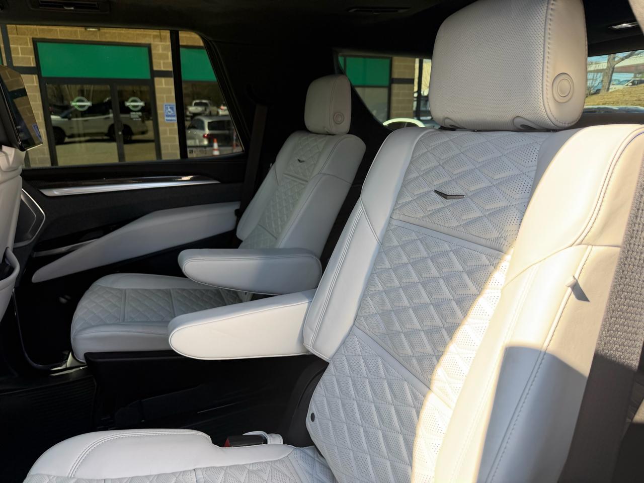 Cadillac Escalade AWD 4dr V-Series 2025