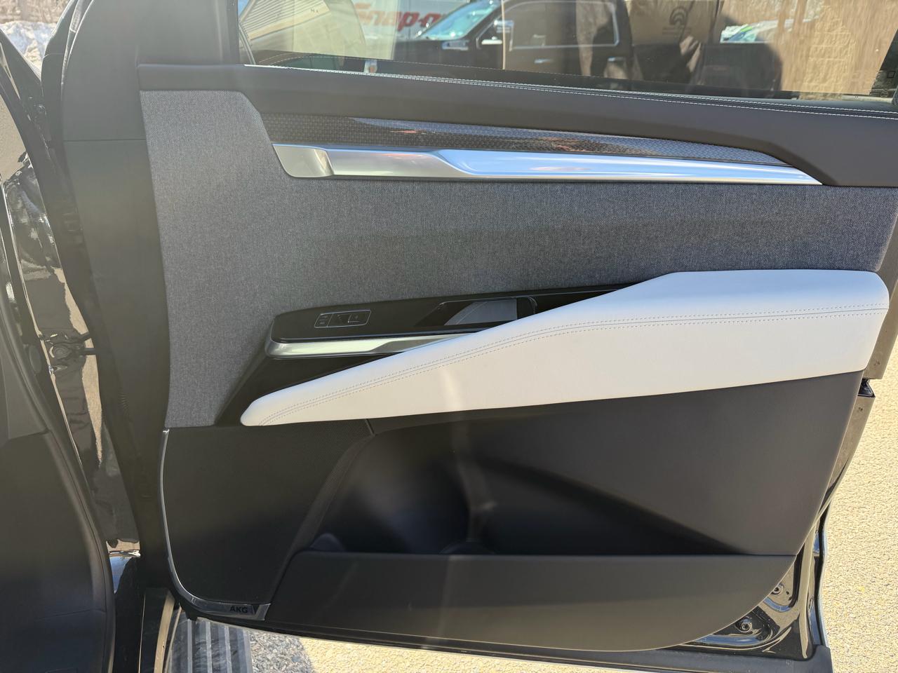 Cadillac Escalade AWD 4dr V-Series 2025