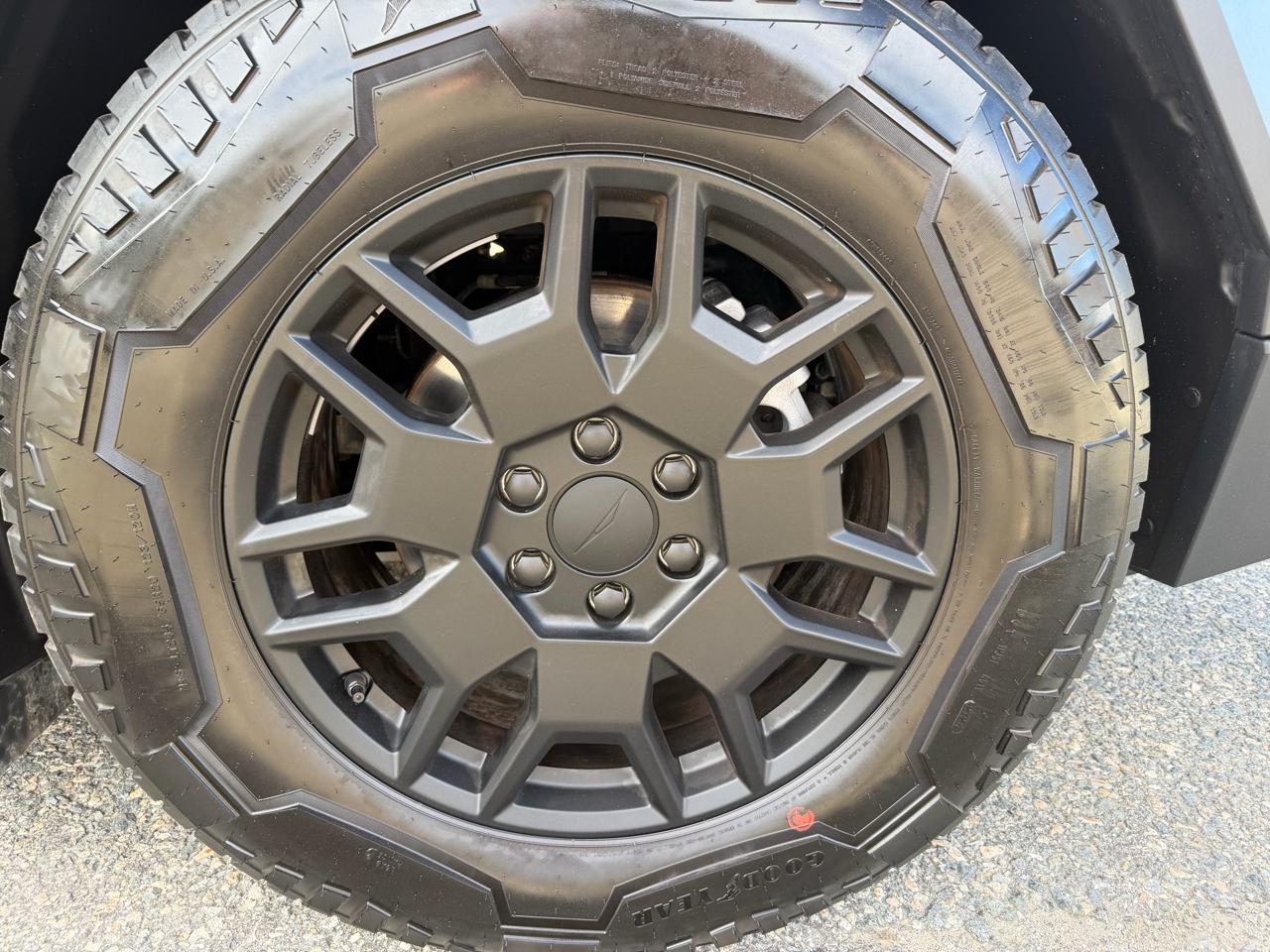 Tesla Cybertruck Cyberbeast AWD 2024