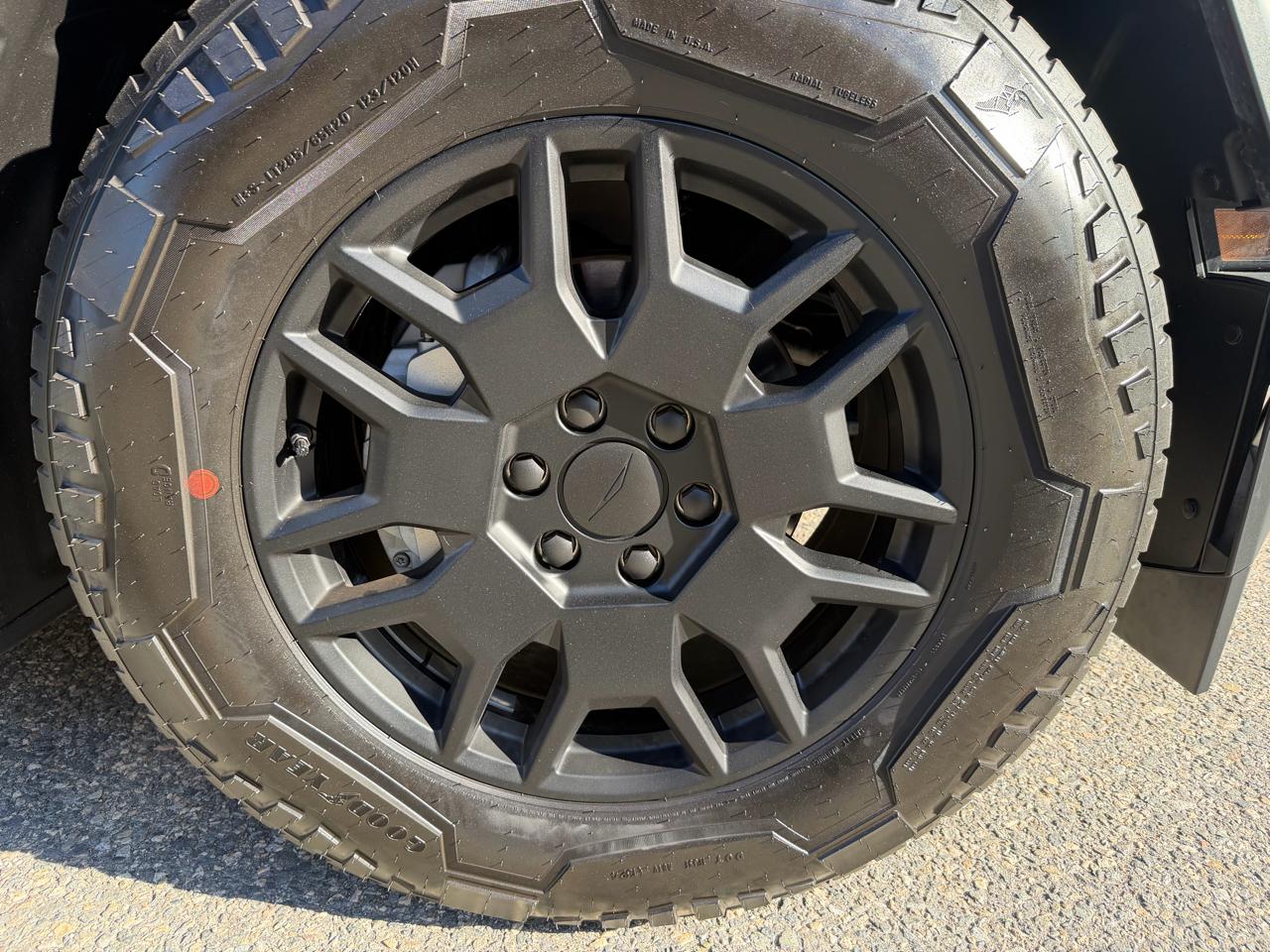 Tesla Cybertruck Cyberbeast AWD 2024