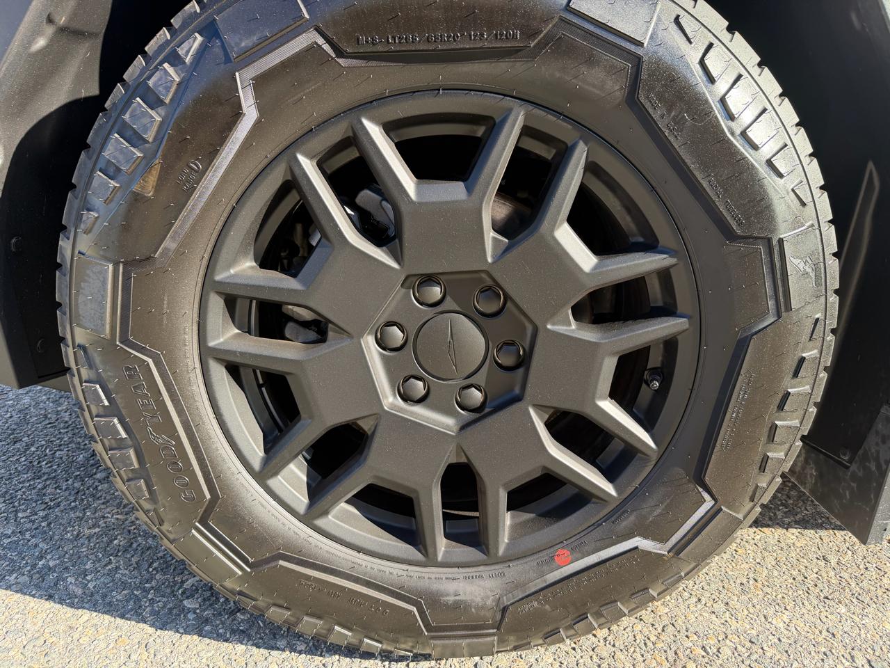 Tesla Cybertruck Cyberbeast AWD 2024