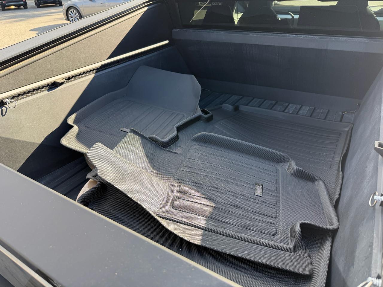 Tesla Cybertruck Cyberbeast AWD 2024