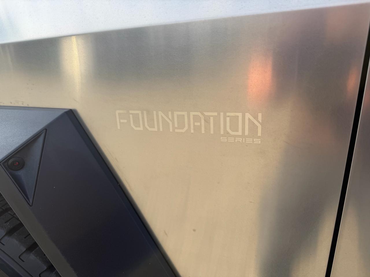 Tesla Cybertruck Cyberbeast AWD 2024