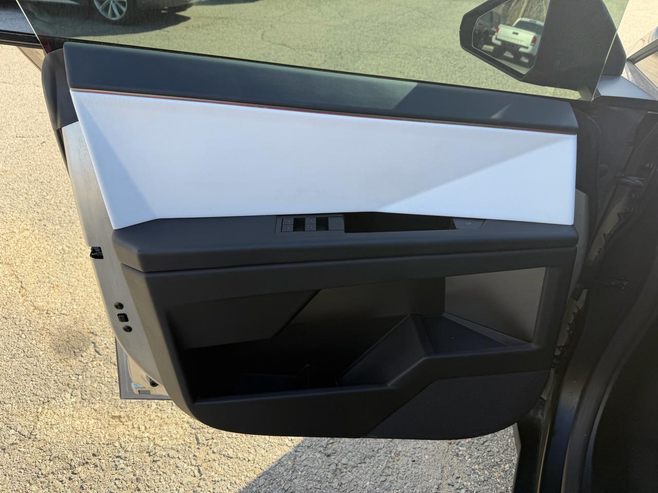 Tesla Cybertruck Cyberbeast AWD 2024