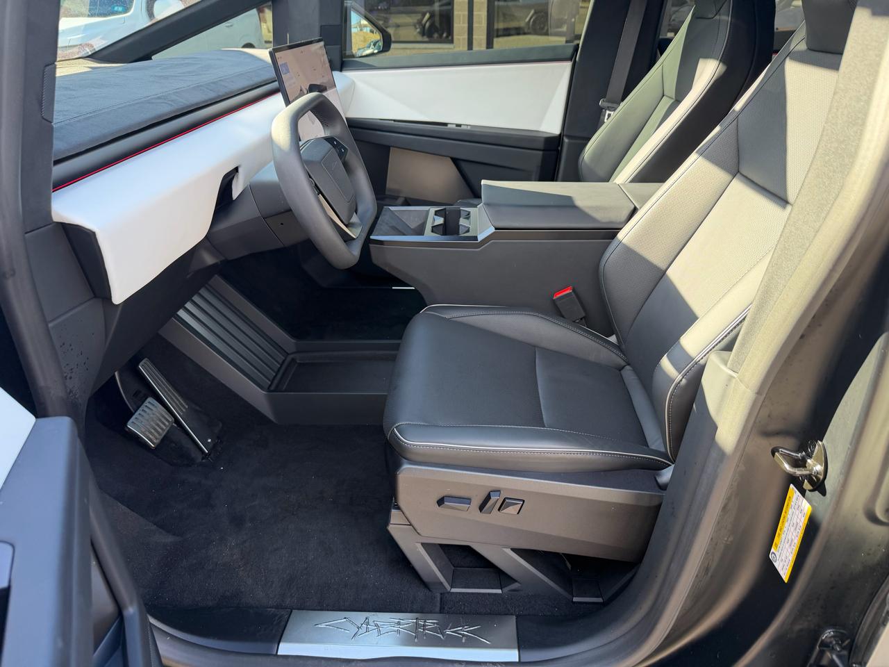 Tesla Cybertruck Cyberbeast AWD 2024