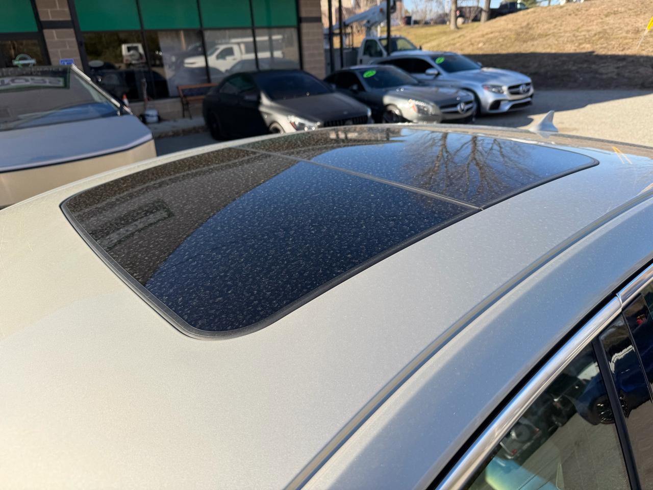 Cadillac XTS 4dr Sdn Luxury FWD 2013