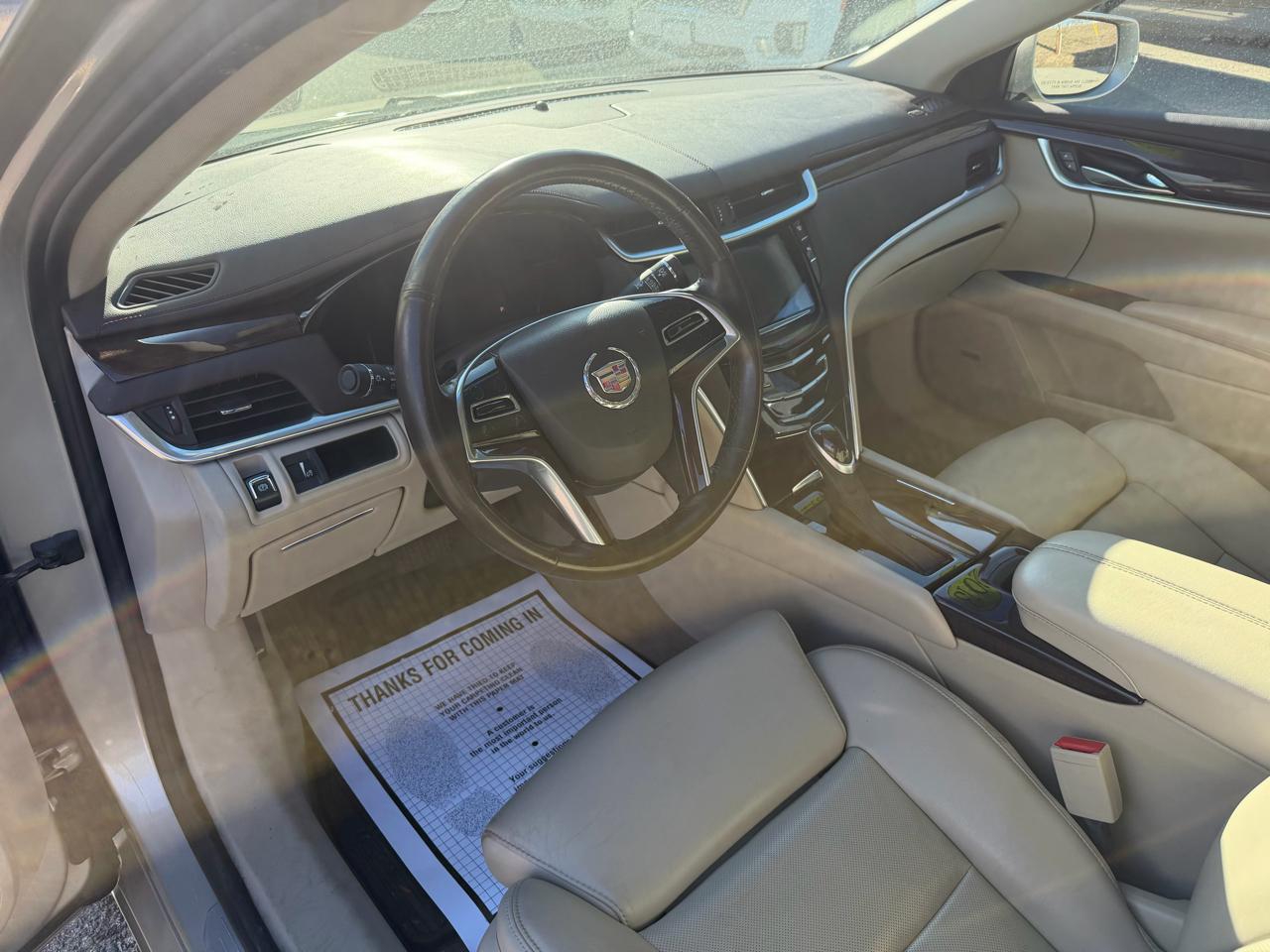 Cadillac XTS 4dr Sdn Luxury FWD 2013