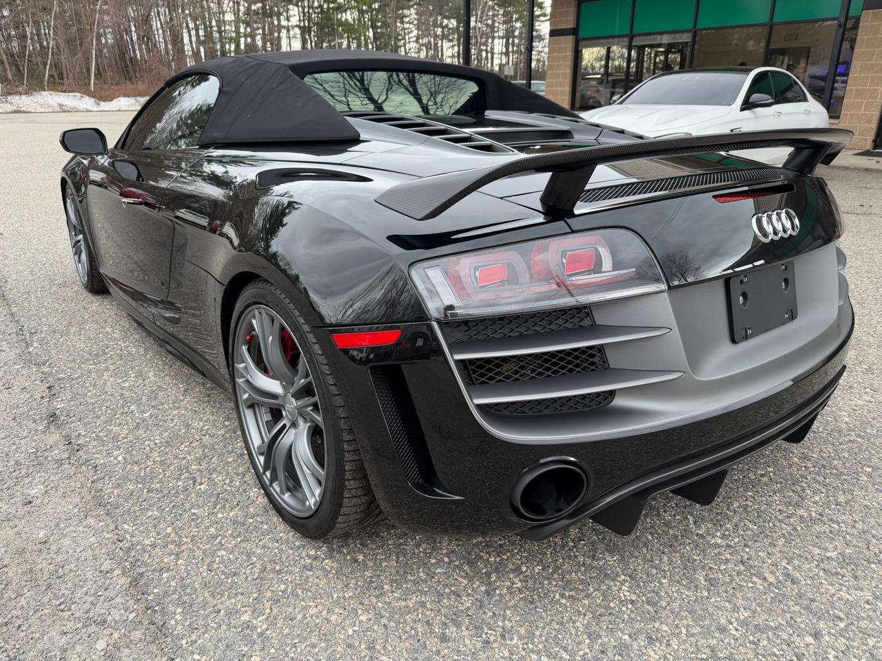 Audi R8 2dr Conv Auto quattro Spyder 5.2L GT 2012