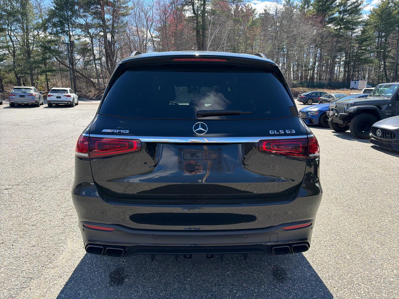 Mercedes-Benz GLS  2021