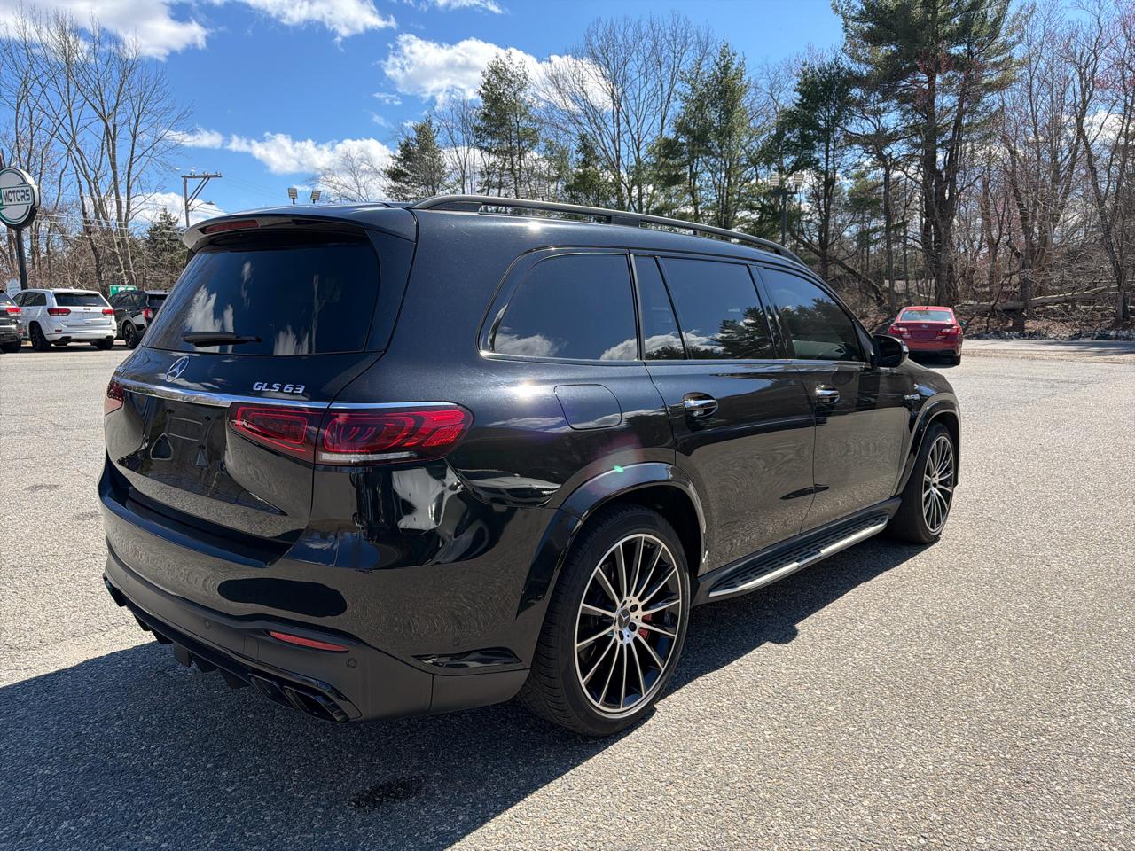 Mercedes-Benz GLS  2021