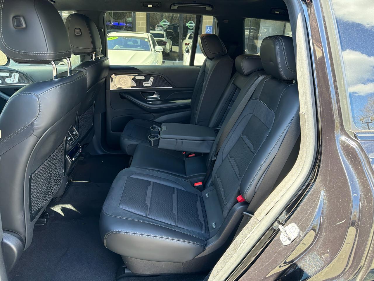 Mercedes-Benz GLS  2021